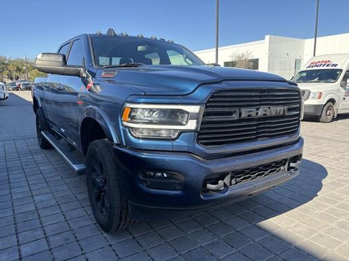 2022 RAM 3500 Laramie Crew Cab 4x4 6'4' Box