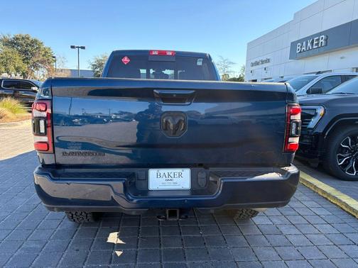 Patriot Blue Pearlcoat 2022 RAM 3500 Laramie Crew Cab 4x4 6'4' Box