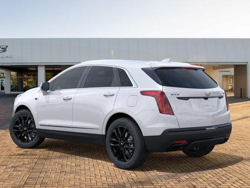 Crystal White Tricoat 2026 Cadillac XT5 Premium Luxury