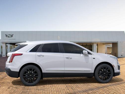 Crystal White Tricoat 2026 Cadillac XT5 Premium Luxury