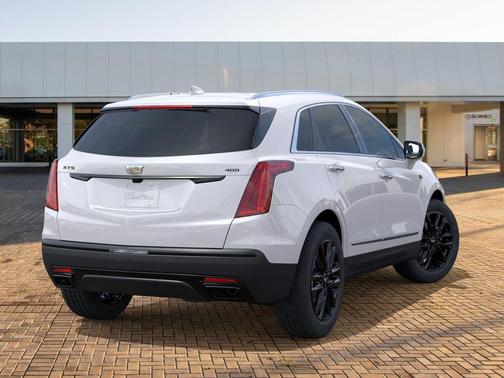 Crystal White Tricoat 2026 Cadillac XT5 Premium Luxury