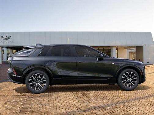 2025 Cadillac LYRIQ Sport