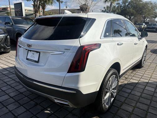 2023 Cadillac XT5 Premium Luxury
