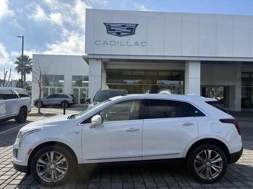 2023 Cadillac XT5 Premium Luxury