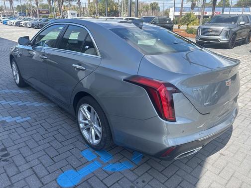 2023 Cadillac CT4 Luxury