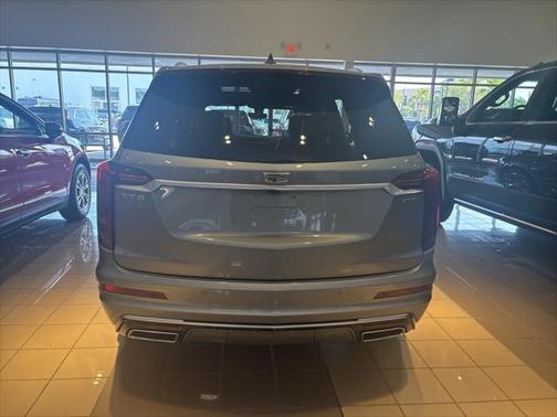 2024 Cadillac XT6 Premium Luxury FWD