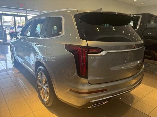2024 Cadillac XT6 Premium Luxury FWD