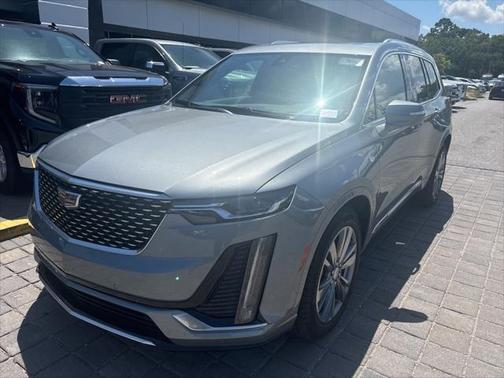 2025 Cadillac XT6 Premium Luxury FWD