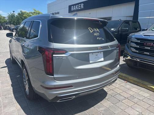 2025 Cadillac XT6 Premium Luxury FWD
