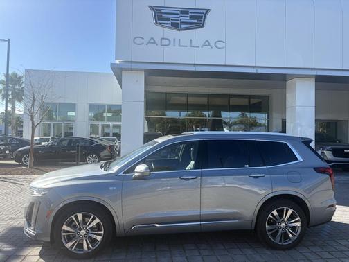 2025 Cadillac XT6 Premium Luxury FWD