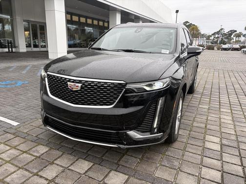 2024 Cadillac XT6 Luxury FWD