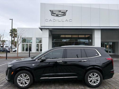 Stellar Black Metallic 2024 Cadillac XT6 Luxury FWD
