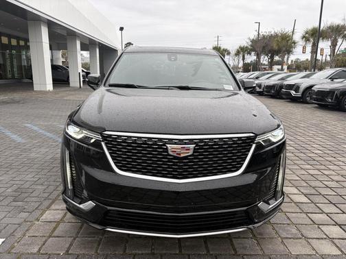 2024 Cadillac XT6 Luxury FWD