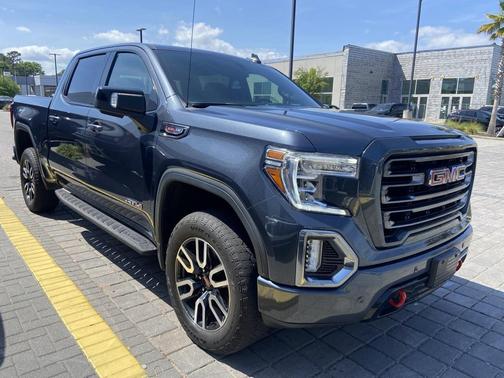 2022 GMC Sierra 1500 AT4