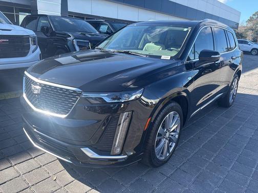 Stellar Black Metallic 2024 Cadillac XT6 Premium Luxury FWD