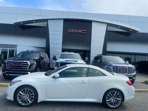 Moonlight White 2013 INFINITI G37 Base