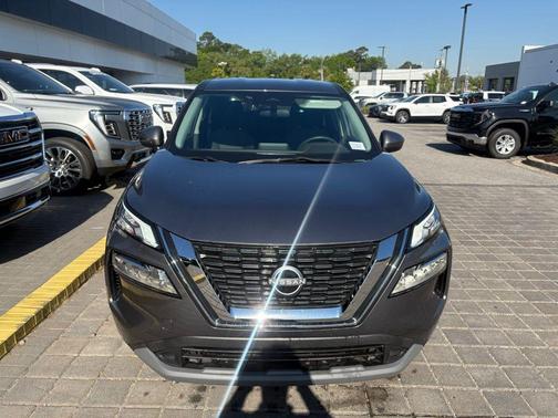 Gun Metallic 2023 Nissan Rogue SV