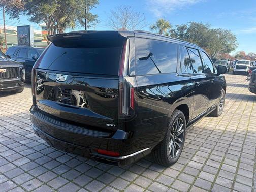 2022 Cadillac Escalade ESV Sport Platinum