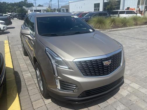 2022 Cadillac XT5 Luxury