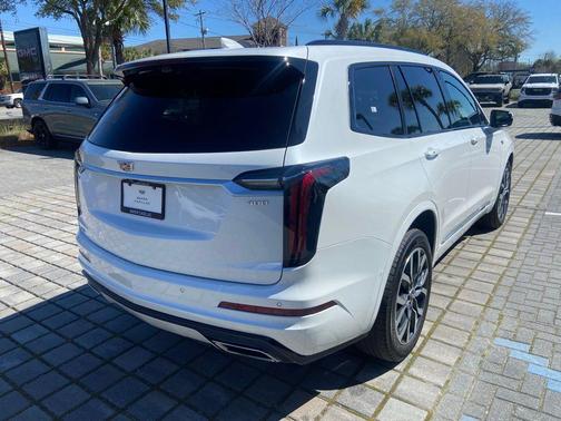 2023 Cadillac XT6 Sport AWD