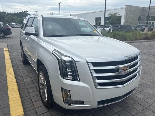 2020 Cadillac Escalade Premium Luxury