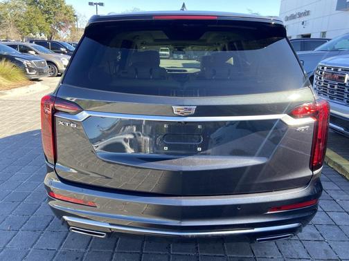 2023 Cadillac XT6 Premium Luxury FWD