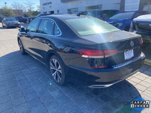 2022 Volkswagen Passat 2.0T SE