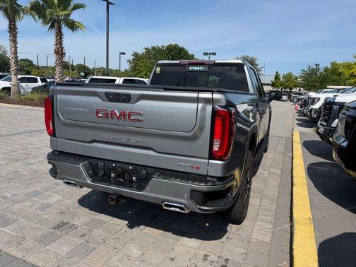 Sterling Metallic 2023 GMC Sierra 1500 AT4