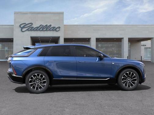 2024 Cadillac LYRIQ Sport