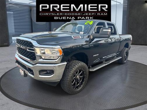 2024 RAM 2500 Big Horn Crew Cab 4x4 64' Box