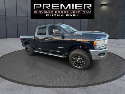 2024 RAM 2500 Big Horn Crew Cab 4x4 64' Box