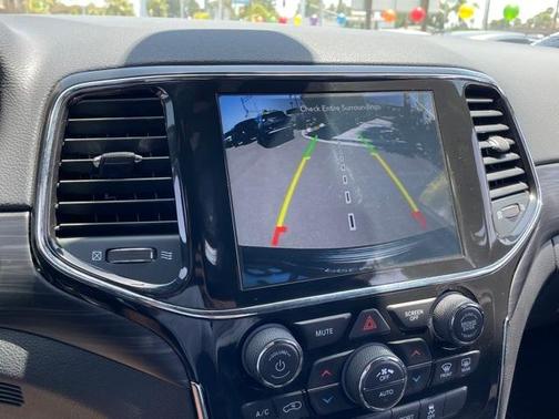 2021 Jeep Grand Cherokee Laredo X for sale in Buena Park, CA - image 28