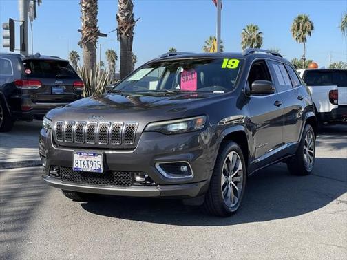 2019 Jeep Cherokee Overland FWD