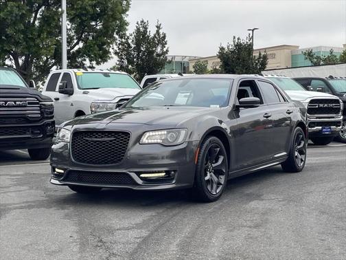 2022 Chrysler 300 Touring L