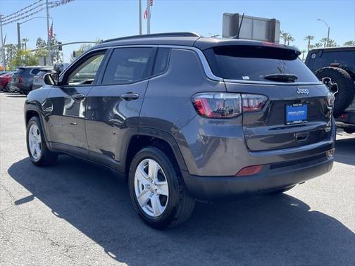 2022 Jeep Compass Latitude FWD