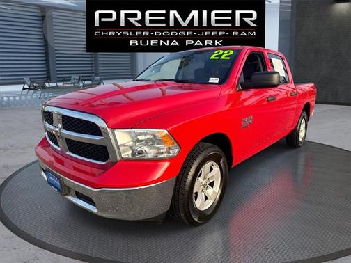 2022 RAM 1500 Classic SLT Crew Cab 4x2 57' Box