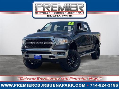 2022 RAM 1500 Big Horn Crew Cab 4x4 57' Box