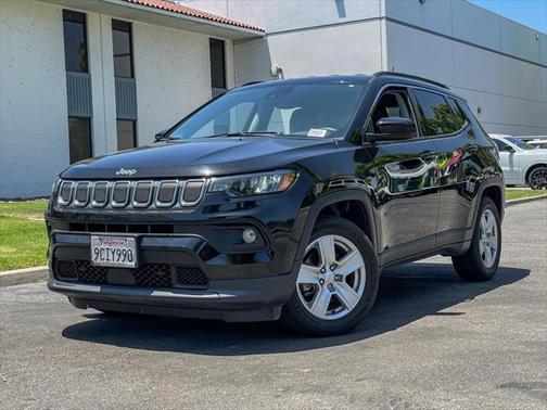 2022 Jeep Compass Latitude FWD