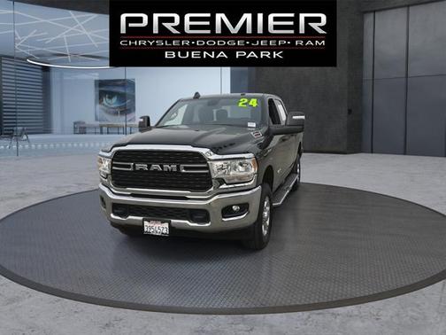 2024 RAM 2500 Big Horn Crew Cab 4x4 64' Box