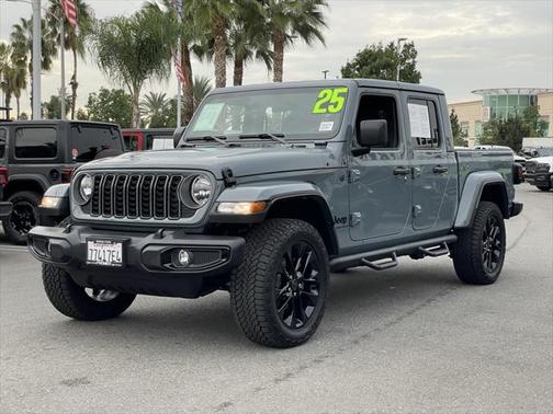 2025 Jeep Gladiator Nighthawk