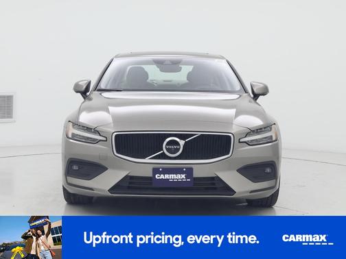 Tan 2021 Volvo S60 T5 Momentum