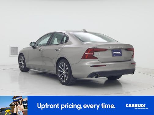 Tan 2021 Volvo S60 T5 Momentum