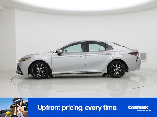 Silver 2022 Toyota Camry SE