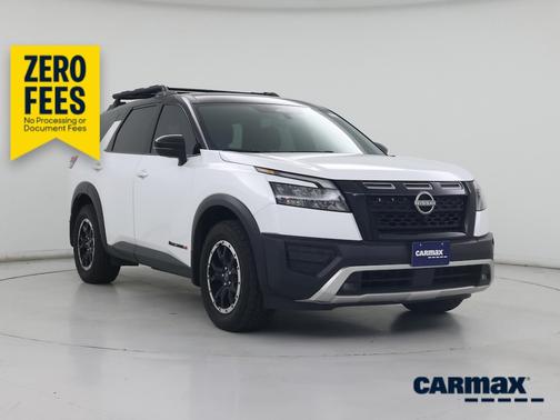 White 2025 Nissan Pathfinder Rock Creek