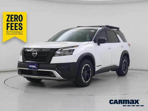 White 2025 Nissan Pathfinder Rock Creek
