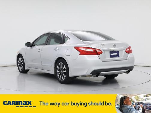 2017 Nissan Altima SV