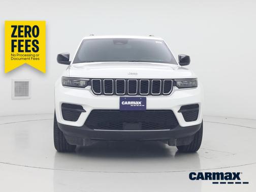 White 2024 Jeep Grand Cherokee Laredo X
