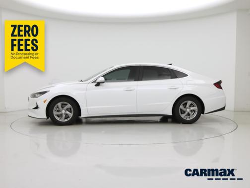 White 2022 Hyundai SONATA SE