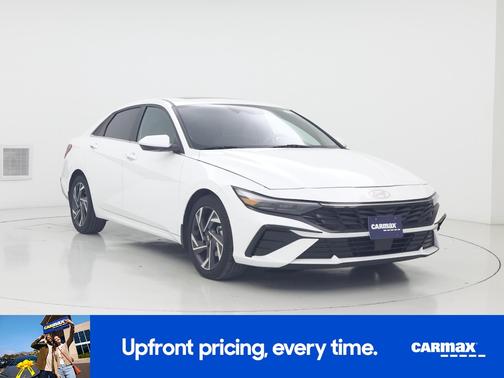 White 2025 Hyundai ELANTRA SEL Convenience
