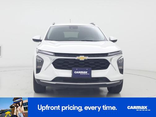 White 2025 Chevrolet Trax LT